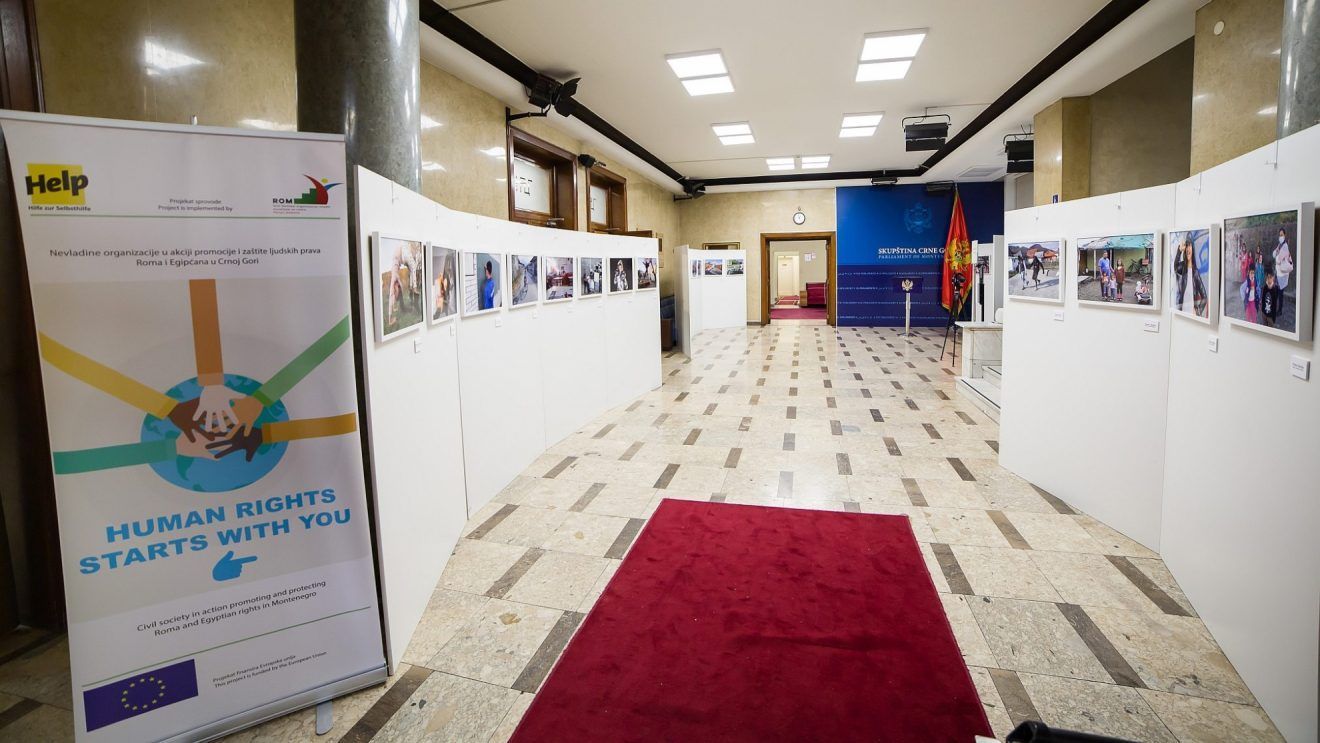 Predsjednik Skupštine otvoriće izložbu „Ljudska prava kroz objektiv mladih Roma i Egipćana