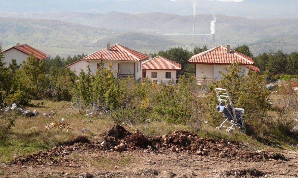 Self-help Construction Assistance for Refugees and IDPs